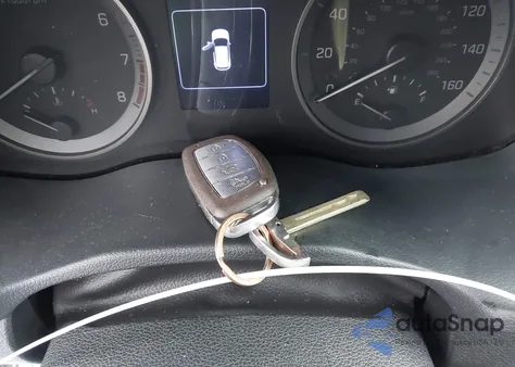 2017 Hyundai Tucson Night из США, поврежденный, VIN KM8J33A27HU521276